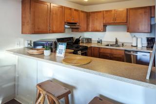 Kihei Holiday 215 - a Charming 2BR, 1BA Condo, AC - Kihei - 7