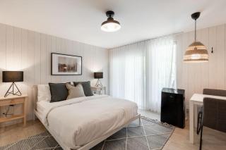 Luxurious & Modern Tremblant Loft Pool&Spa Access - 4