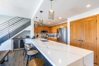 Bear Creek Lodge 408 by Alpine Lodging Telluride - 2