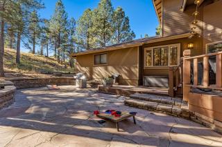 Sensational Burning Tree 4 bed 3 bath Retreat in the Country Club - Flagstaff - 1