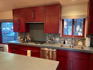 Enchanted Pines Retreat 2BR 2BA Vacation Haven in Forested Flagstaff - Mountainaire - 4