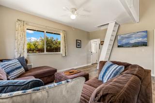Charming and Tranquil Oasis, Stylish 2 bedroom 1 bathroom Getaway! - Elden Pueblo - 5