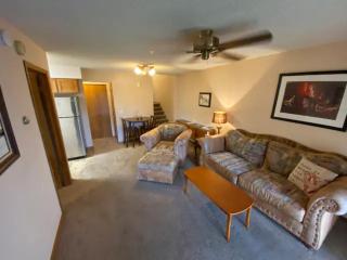 Flagstaff Sweet Condo in the Country Club! - 9