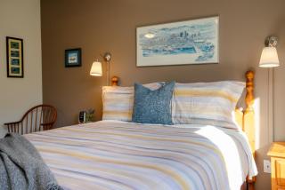 2BR in Valhalla, Whistler Village, Complex Hot Tub, Gas Fireplace, Parking, Gondola Shuttle - 6