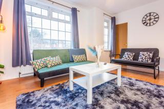 New Large 2 Bed entire apartment Near Newcastle upon Tyne with Free Parking - 4