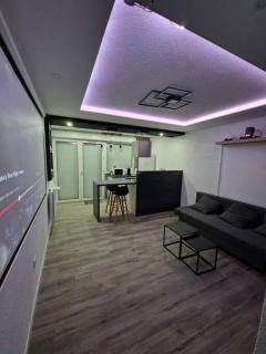 Logement Atypique & Parking GRATUIT - 2