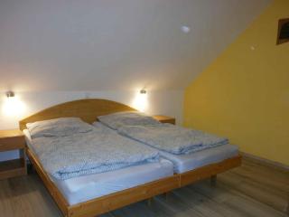 Holiday home in Skrdlovice 1383 - Škrdlovice - 3