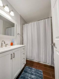 Large Home Near SLC Airport And Downtown - West Valley City - 7