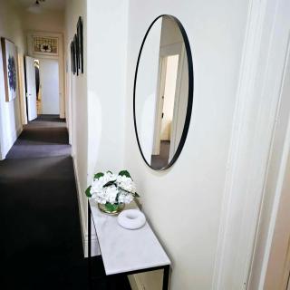 Cobb&CoHouse 4 Queen Bedrooms, 3 Bathrooms, BendigoCBD Lock up Garage - Bendigo - 6