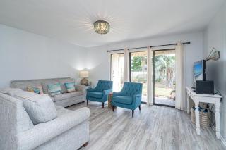Cozy Beach Oasis 2 Bdrm Condo in Destin - Destin - 9