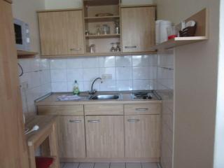 Luv und Lee Apartment 10 - 4
