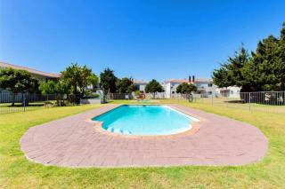 Retro Rest - walking distance to Beach, Langebaan - Langebaan - 3
