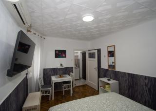 Studio Sky - 3