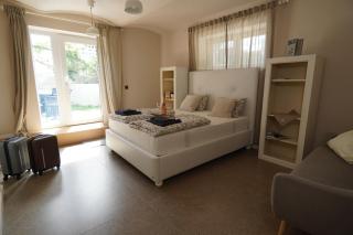 NEW G&P Villa - Free Parking - 3