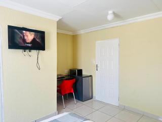 MBT Guesthouses - 1