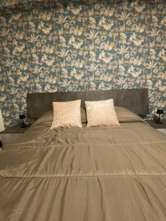 White-Apartment - Naples - 9