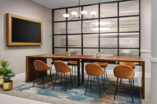 DoubleTree by Hilton Charlotte City Center - Charlotte - 9