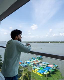 Kent Baywatch Suites - Kochi - 4