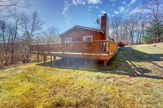 Pine Woods Cabin - McHenry - 7