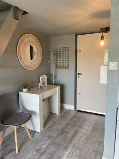 Charmant petit studio mezzanine avec climatisation - Sète - 9