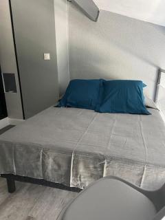 Charmant petit studio mezzanine avec climatisation - Sète - 8