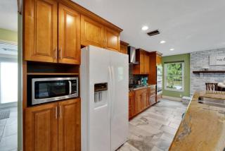 Riverside Villa w Private Pool - Clearwater - 3