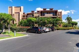 Escape to Paradise at Kamaole Sands 4-411 - Your Modern South Maui Dream Awaits! - 9