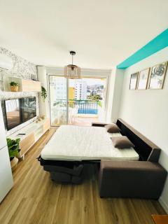 APARTAMENTO NUEVO CÉNTRICO en PRIMERA Línea de playa con vistas al Mar, Piscina, aire acondicionado y wifi - 3
