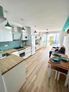 APARTAMENTO NUEVO CÉNTRICO en PRIMERA Línea de playa con vistas al Mar, Piscina, aire acondicionado y wifi - 7