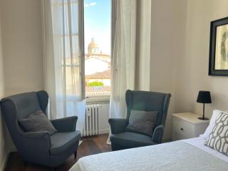 Santa Rosa Florence Apartments 3 Bedrooms - Private Parking - Florence - 6