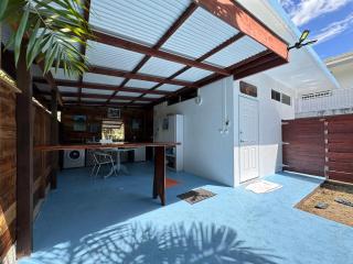 Meri Lodge Huahine XXThe Bee HouseXX - 8