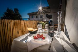 Welcome to Casa di Lucca - Your Friendly Retreat with Terrace and Parking - Lucques - 0
