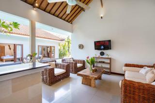 Plush and Cosy 3bd Villa in Central Seminyak with Private Pool - Seminyak - 8