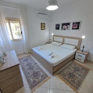 Flowers & Green 2 Bedrooms Apartment & Box Garage - Vlorë - 5