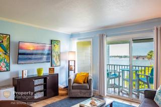 Tropical Serenity-Water View Heated Pool Tiki Bar - 9