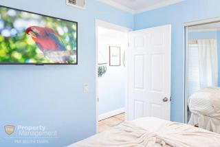 Tropical Serenity-Water View Heated Pool Tiki Bar - 1