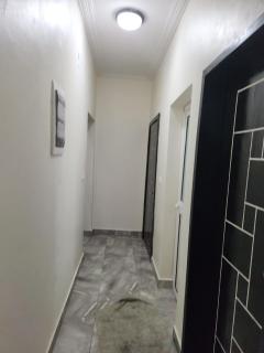 Magnifique Appartement Meublé Douala Kotto avec Groupe Electrogène et WiFi, Calme et Securisé - Douala - 7
