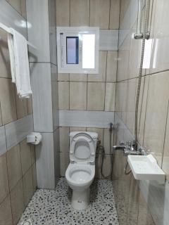 Magnifique Appartement Meublé Douala Kotto avec Groupe Electrogène et WiFi, Calme et Securisé - Douala - 5