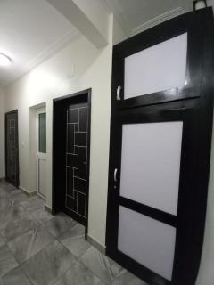 Magnifique Appartement Meublé Douala Kotto avec Groupe Electrogène et WiFi, Calme et Securisé - Douala - 1