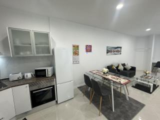 Elegant Spacious Studio Retreat Close to Funchal - Funchal - 5