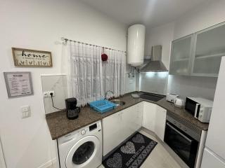 Elegant Spacious Studio Retreat Close to Funchal - Funchal - 6