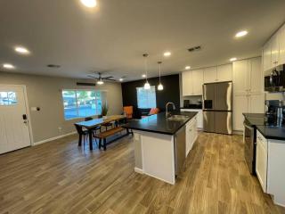 New Midtown Modern Home with Backyard (Unit A) - 1