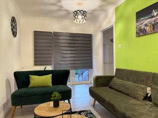 5BR House, Free Parking offA12, Contractor, Big Families, Relocation - Redbridge - 8