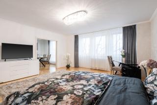 Beautiful three bedrooms apartment with free parking close to the Danube Coast - Budapest - 2