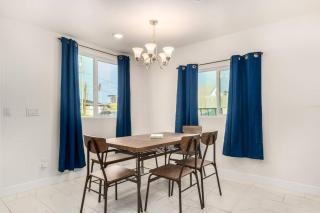 Your Downtown Home With California King Bed Unit A - Phoenix - 8