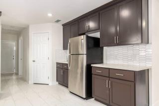 Your Downtown Home With California King Bed Unit A - Phoenix - 4