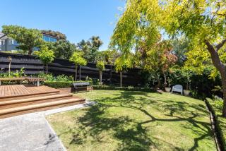 Retro Living - Lush Garden - Christchurch - 7