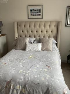 Hillside Luxury Bed & Breakfast - 1