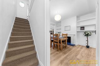 Stylist and Cosy 3 Bed House Leytonstone Sleeps 7 - Londra - 4
