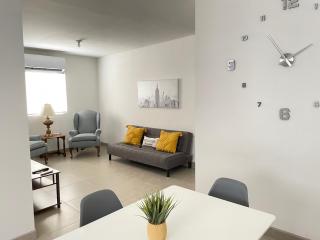 Gabby’s Accesible House in Private area - Mexicali - 0